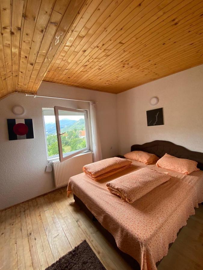 Bed And Breakfast Umoljani Exteriör bild