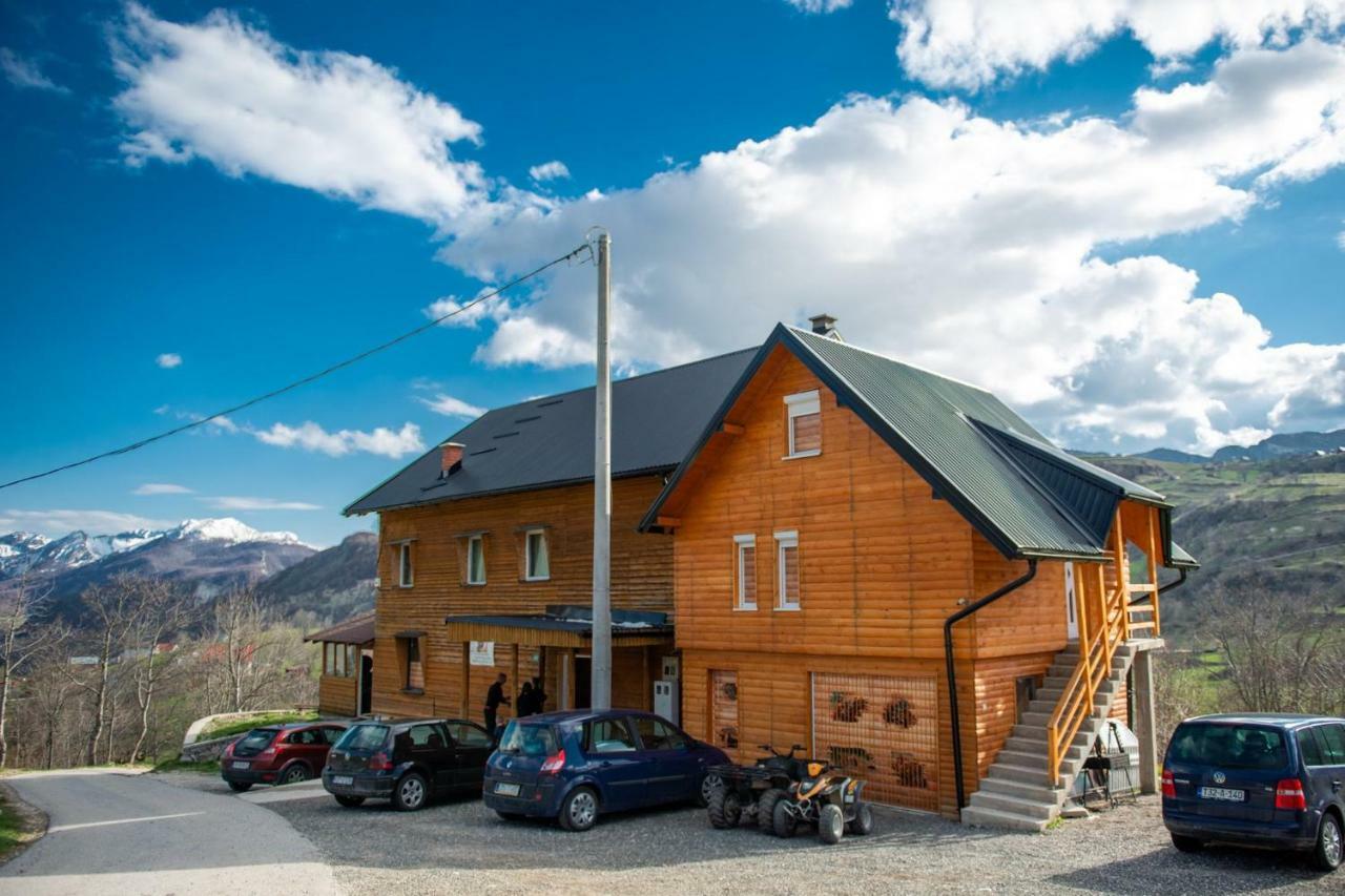 Bed And Breakfast Umoljani Exteriör bild